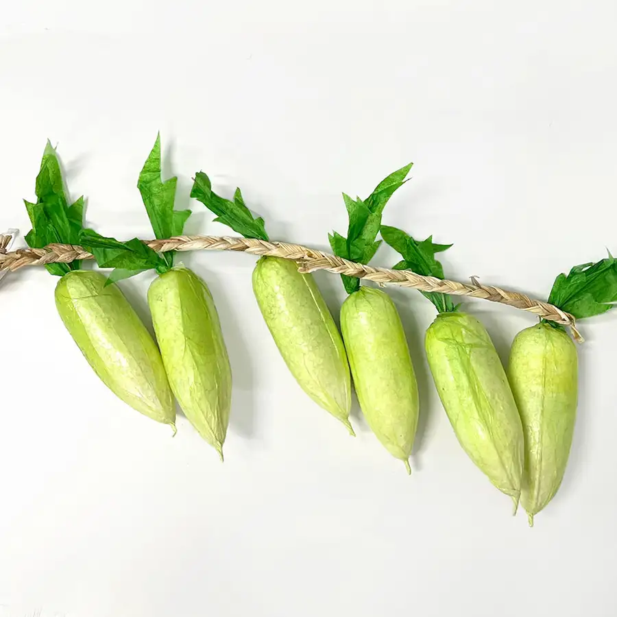 The Dam Artificial Vegetable Radish String - Fake Vegetable Photography Prop Imitation Vegetable Decor Interior Bar Decoration