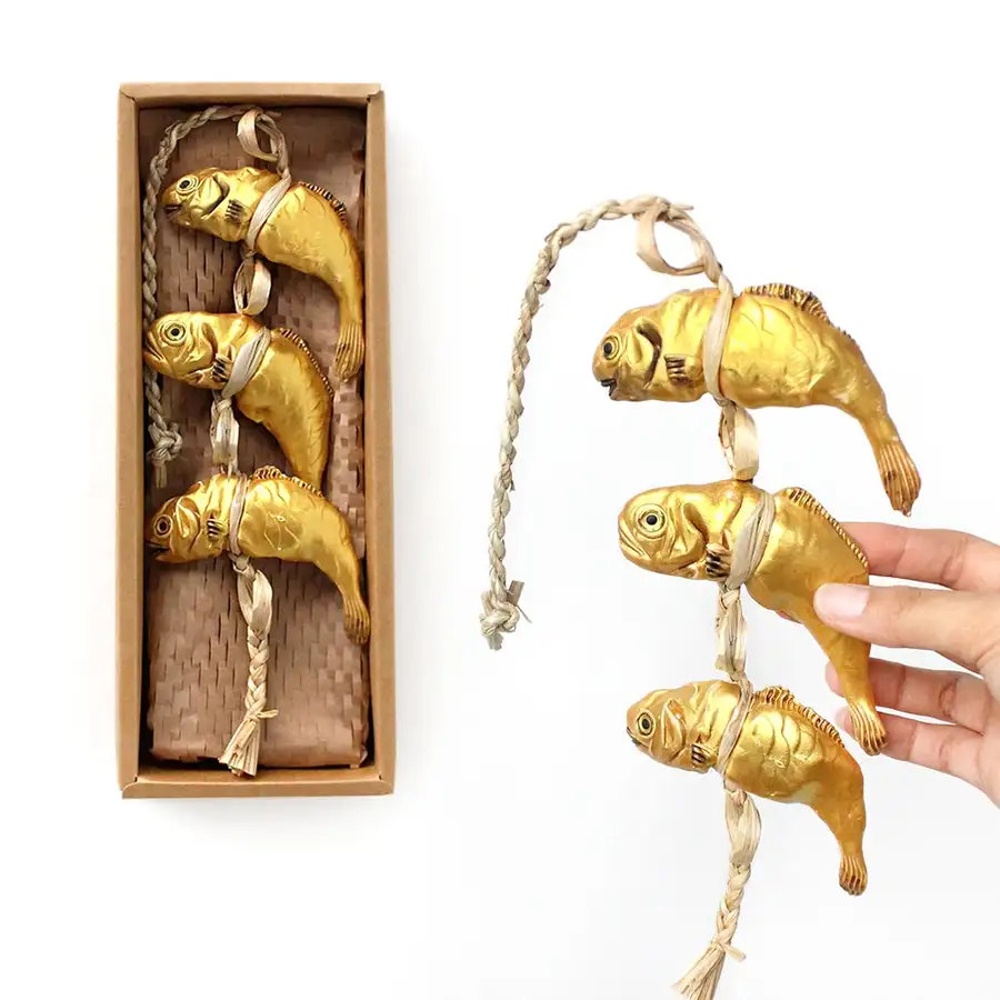 Domestic Gold Lucky Fish (Jar-in-gobi) Dried Pollock Mobile - Holiday Gift New Year Lunar New Year Chuseok Souvenir Korean Keepsake Gift for Foreigners — 1