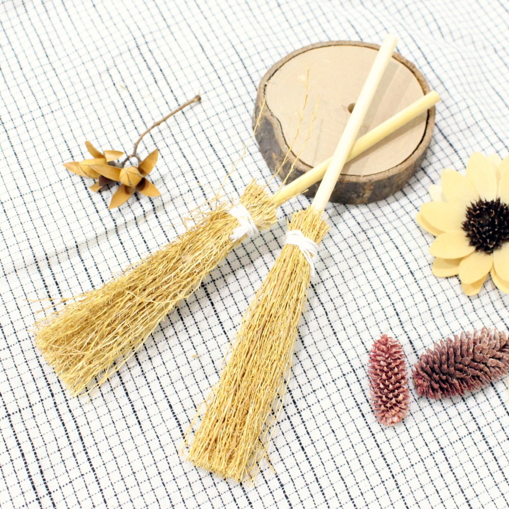 L Size Mini Broomstick | Witch Decoration Halloween Prop