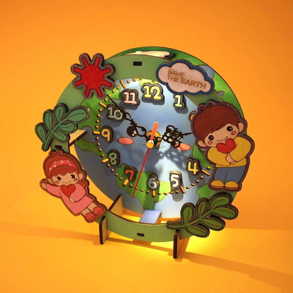 Wood DIY 3D Round Clock Earth