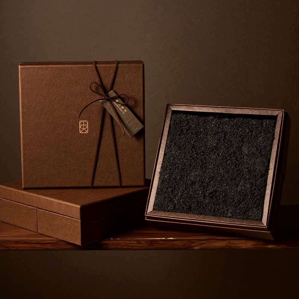 Domestic Black Sesame Injeolmi Tteok Gift Set