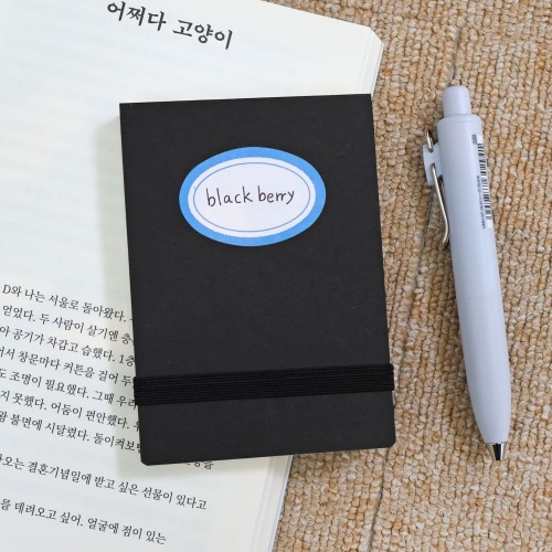 O-CHECK Note in Hands A7 Handy Notebook