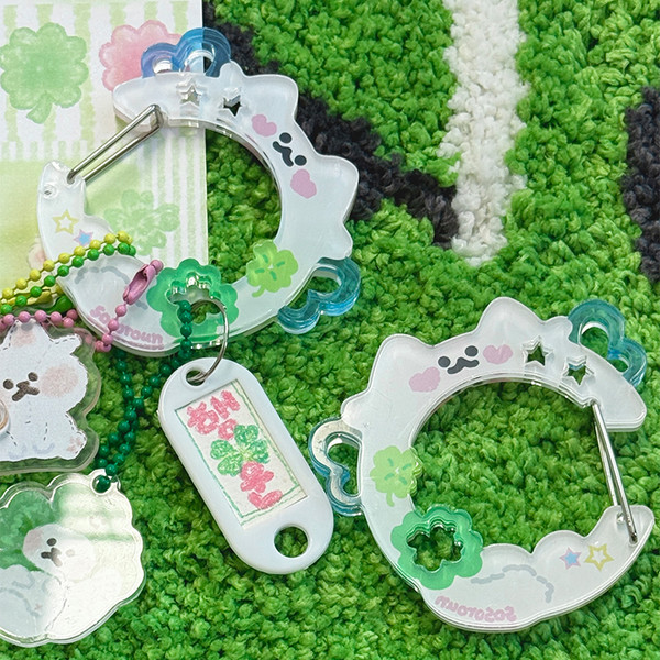 Sossoroun | Lucky Angel Acrylic Carabiner