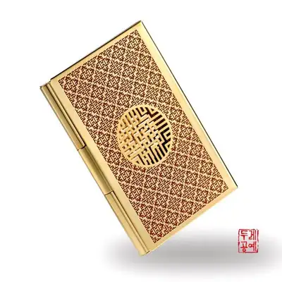 傳統圖紋鏤空圓形金屬名片盒[紅色]