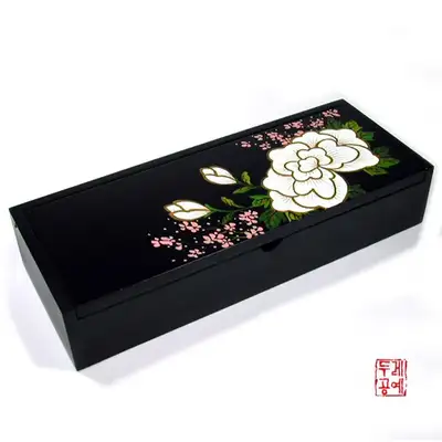 漆器彩畫筆筒1