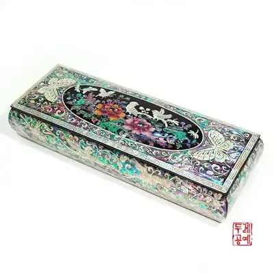 李朝椭圆花鸟纹笔盒(黑色)