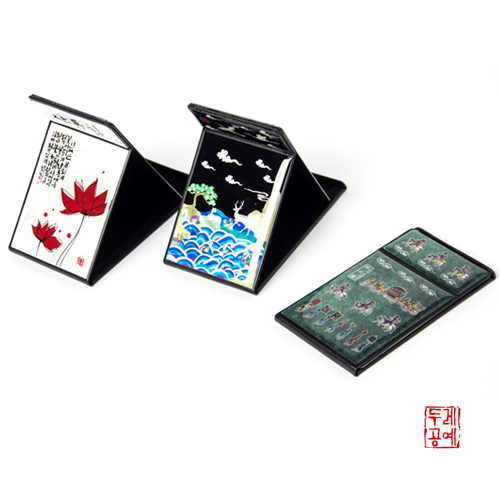 Nacre Phone Stand