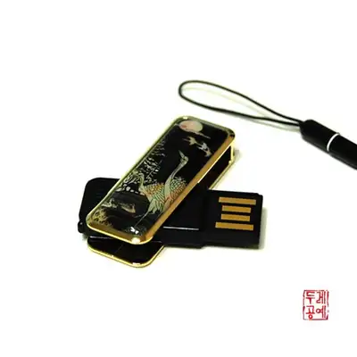 螺钿 USB 闪存盘(4GB) - 松鹤