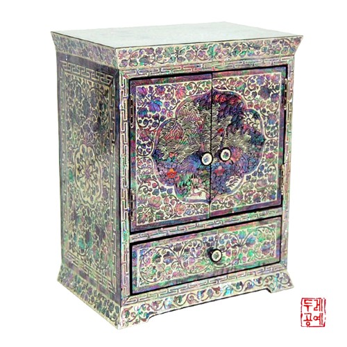 Pine and Crane Double-Door Jewelry Box