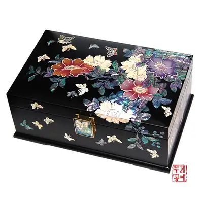 螺钿凌霄花珠宝盒