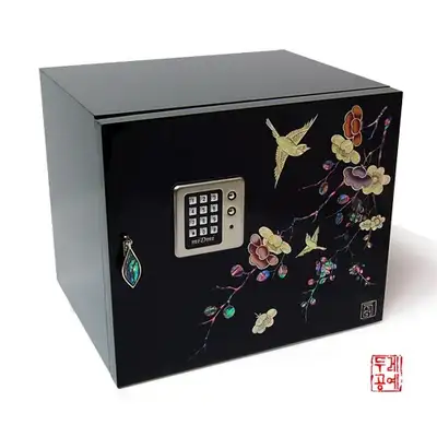彩绘梅鸟纹螺钿保险箱形珠宝盒 [黑色]