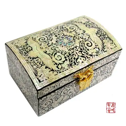 李朝滚圆珠宝盒[草纹双鹤 小]