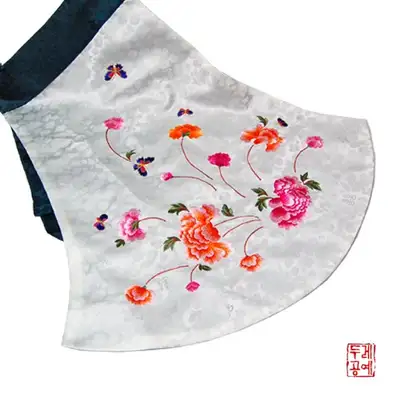 当衣围裙(机器绣花)