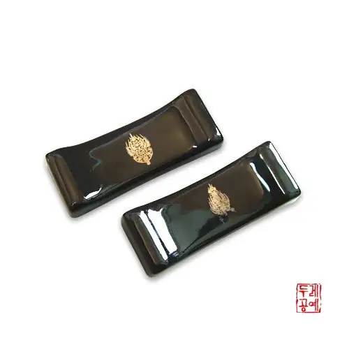纹样筷子架-黑釉金制冠饰套装