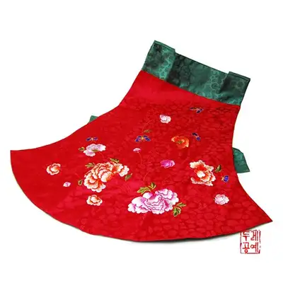 糖衣围裙 [机绣]