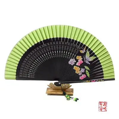 絲綢繪畫扇【花與蝴蝶 3】
