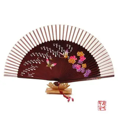 丝绸画扇[花与蝴蝶]