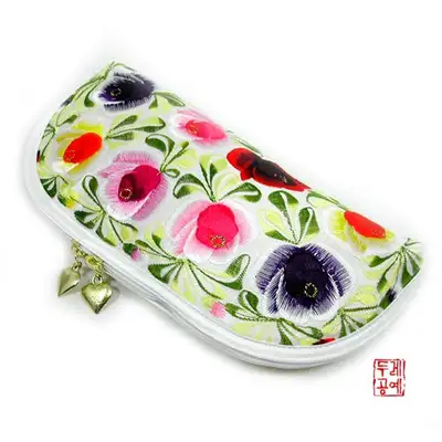 花卉刺绣钱包