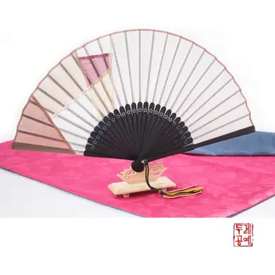 拼布图案真丝折扇