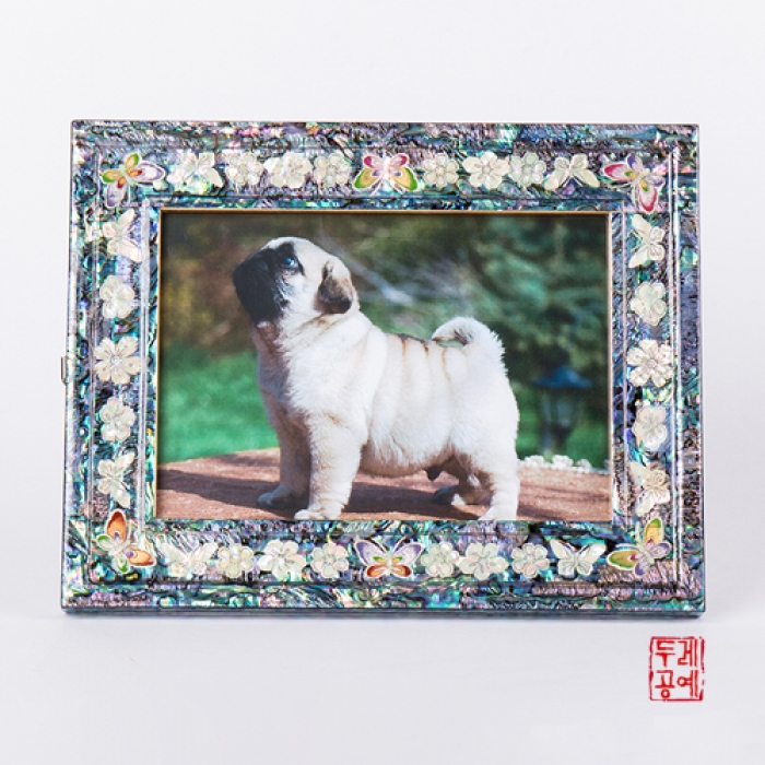 Flower and Butterfly Inlaid Mother-of-Pearl Frame