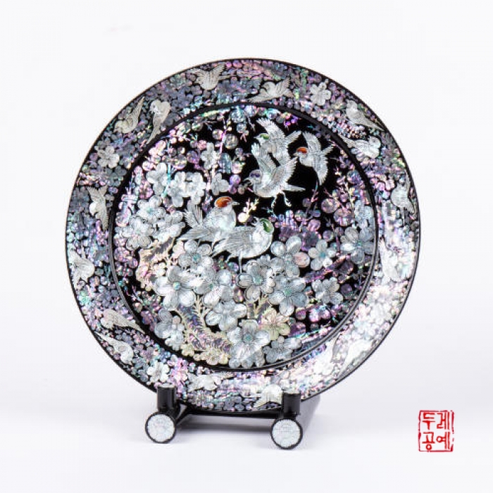 Round Pearl Shell Plum Blossom Pattern Tray
