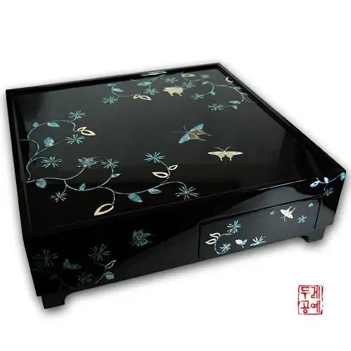 茶桌兼用坐卓(蝴蝶纹)