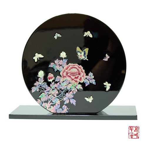 Flower and Butterfly Mother-of-Pearl Round Vase