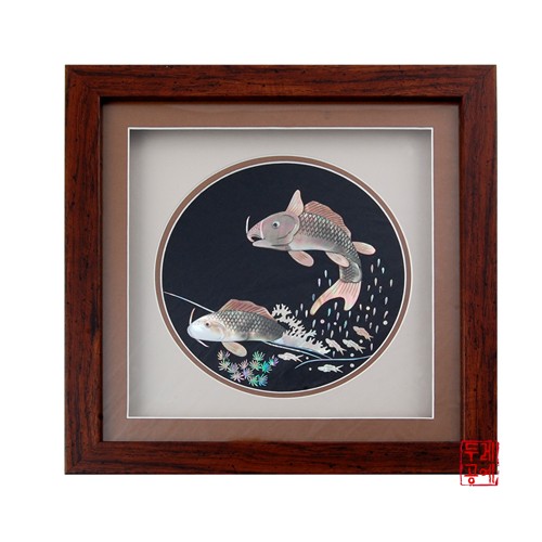 Fish-Pattern Seashell Round Frame