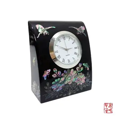 野花蝴蝶挂钟