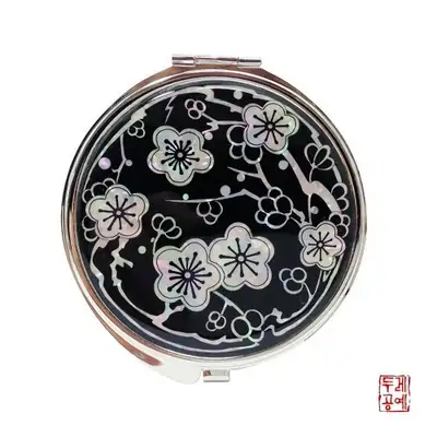 梅花纹手镜