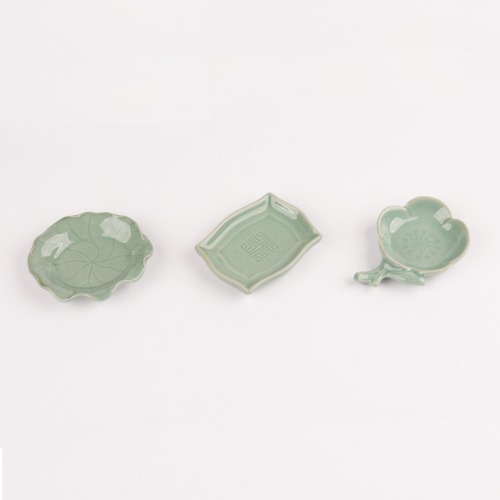 Celadon Traditional Pattern Small Plate 3-Piece Set