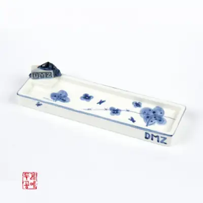 DMZ與野生花筆筒盤