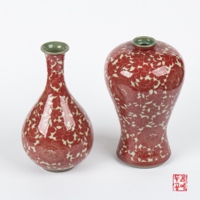 Cinnabar Peony Pattern Meiping/Pouring Bottle