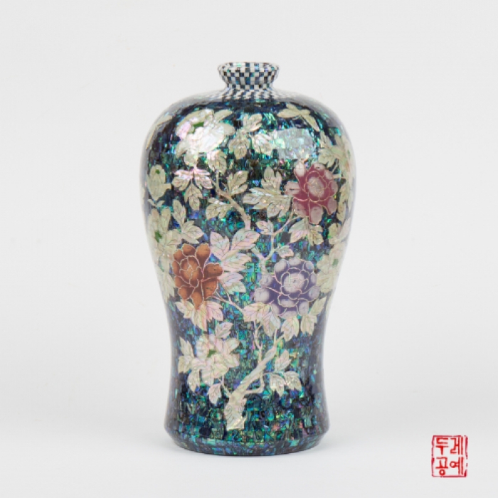 Tapalmokdan Pattern Plum Vase