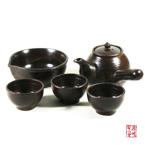 Traditional Onggi 3-Person Tea Set