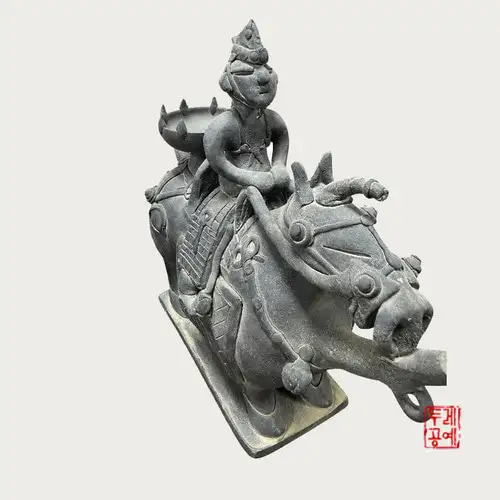 骑马人物陶俑 — 4