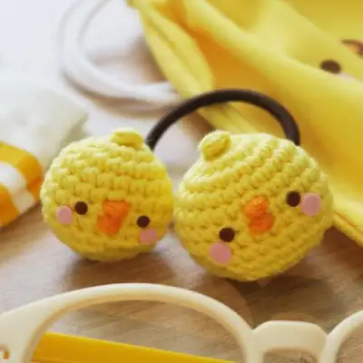 Hand-Knitted Pioupiou Hair Tie & Brooch