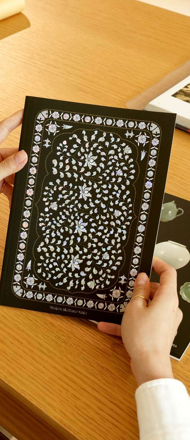 Lined Notebook (Mother-of-Pearl Clothing Box) - National Museum of Korea Specialty Product