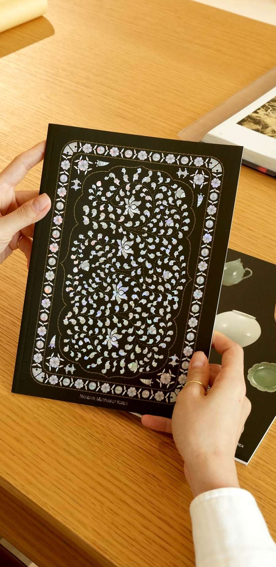 Lined Notebook (Mother-of-Pearl Clothing Box) - National Museum of Korea Specialty Product