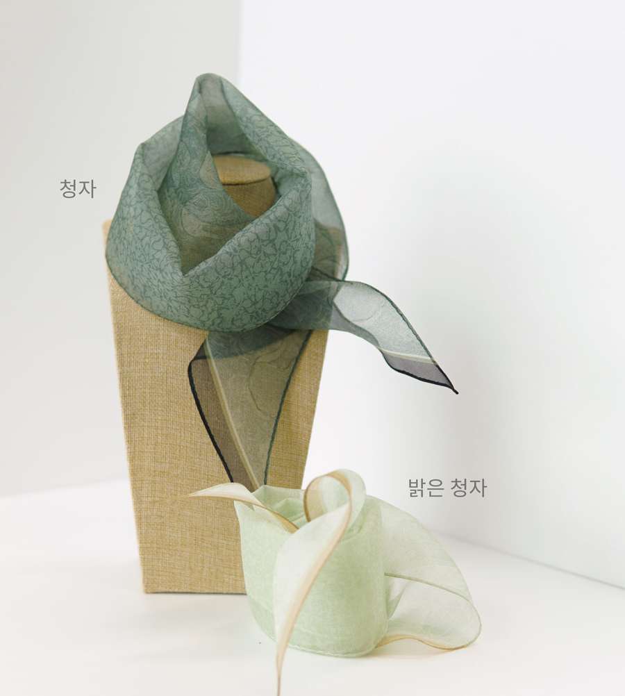 Goryeo Sangyo Celadon Silk Organza Scarf [Crafting a Blue World, Goryeo Sangyo Celadon] Exhibition