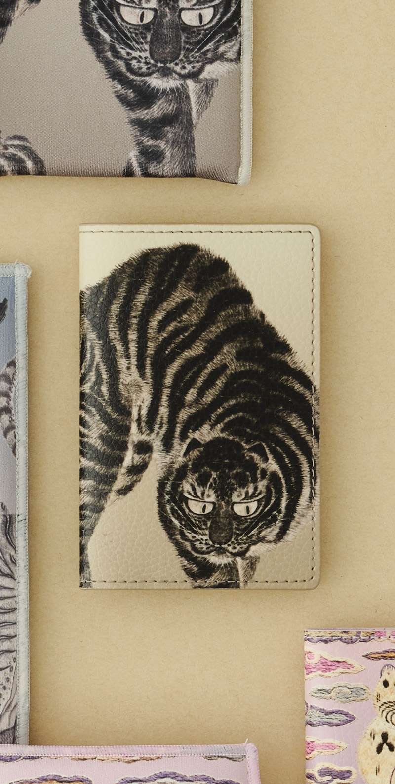 Card Wallet (Tiger and Magpie) - National Museum of Korea Specialty Product