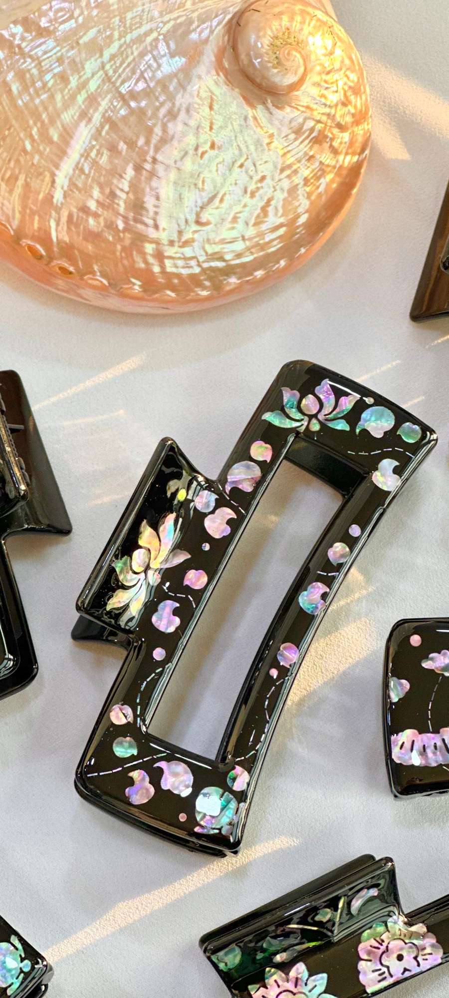 Mother-of-Pearl Claw Hair Pin