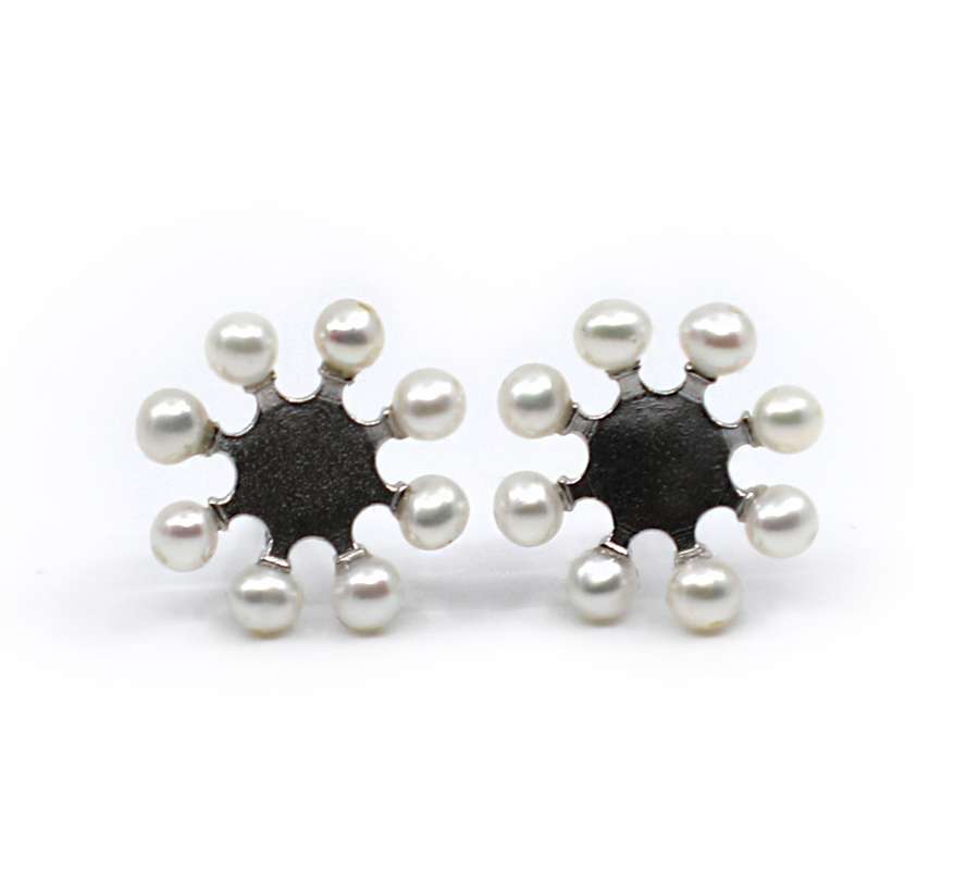Paljooryeong Earrings