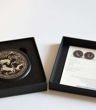 Mother-of-Pearl Tiger Hand Mirror