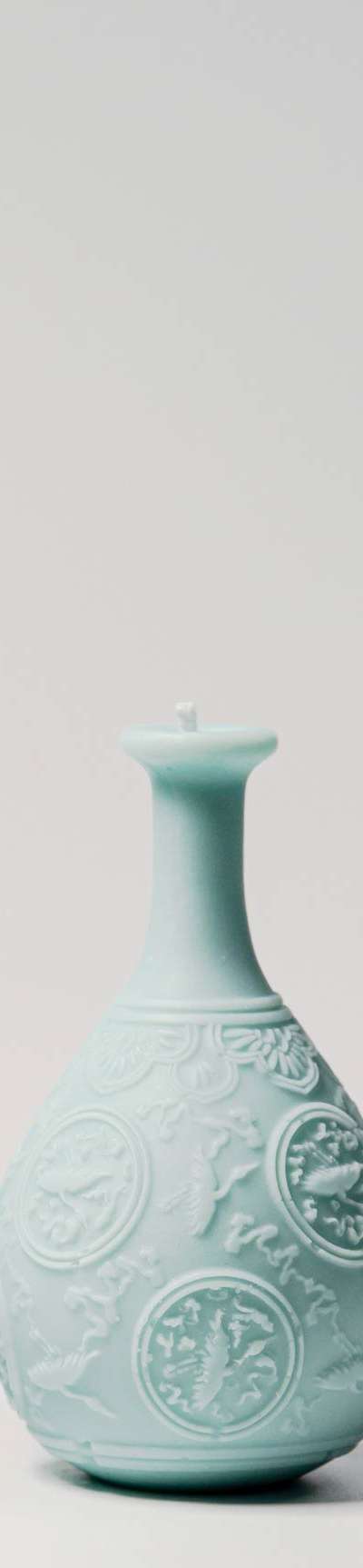 Celadon Inlaid Clouds and Cranes Ewer Scented Candle <2023 Muses Competition Selected Work>