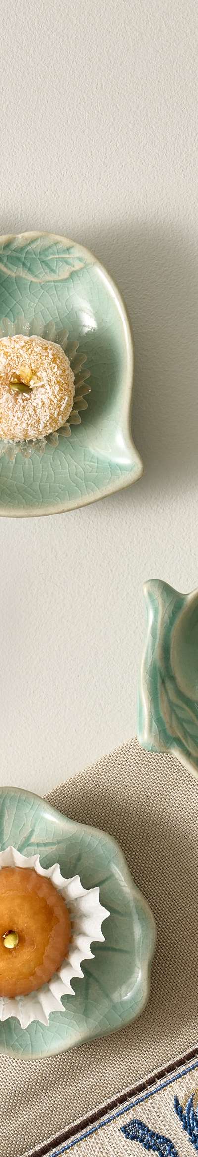 Celadon Dasik Plate Set (3p) Plum Blossom