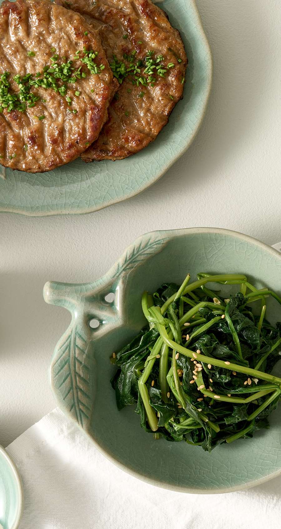 Celadon Dasik Plate_Peach