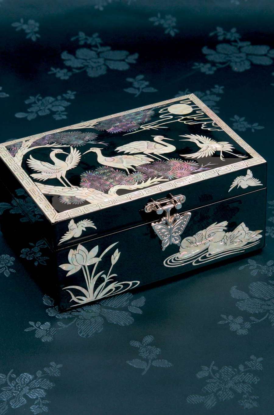 Full Moon, Cranes and Pine Tree Mother-of-Pearl Jewelry Box
