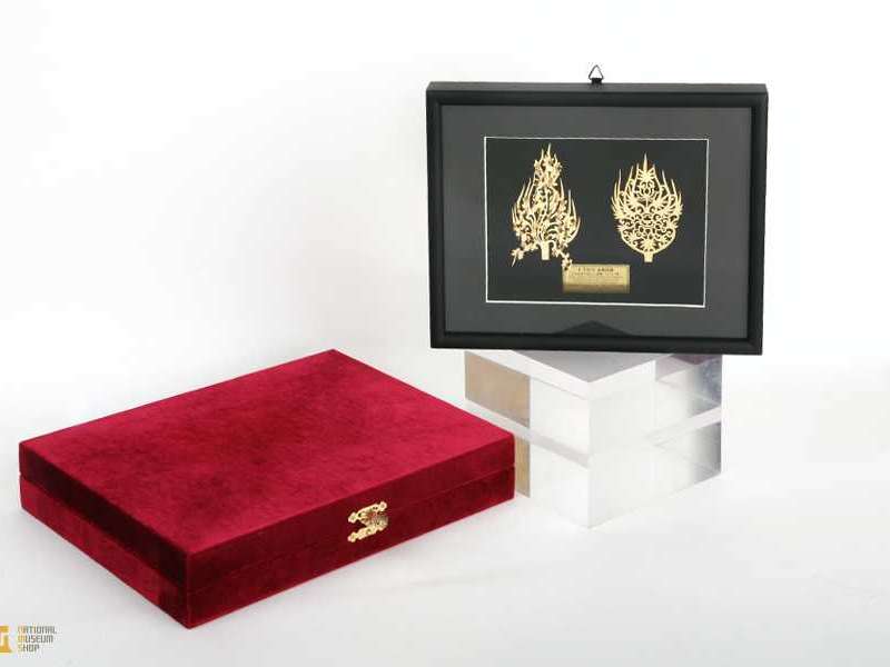 Gold Crown Ornament Set (Small)