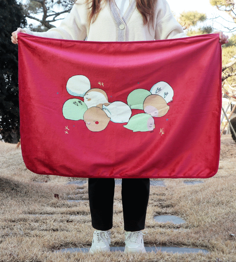 [My Cafe's Boss is Strange] Usui Snow Duck Double-Sided Webtoon Blanket 1 Type